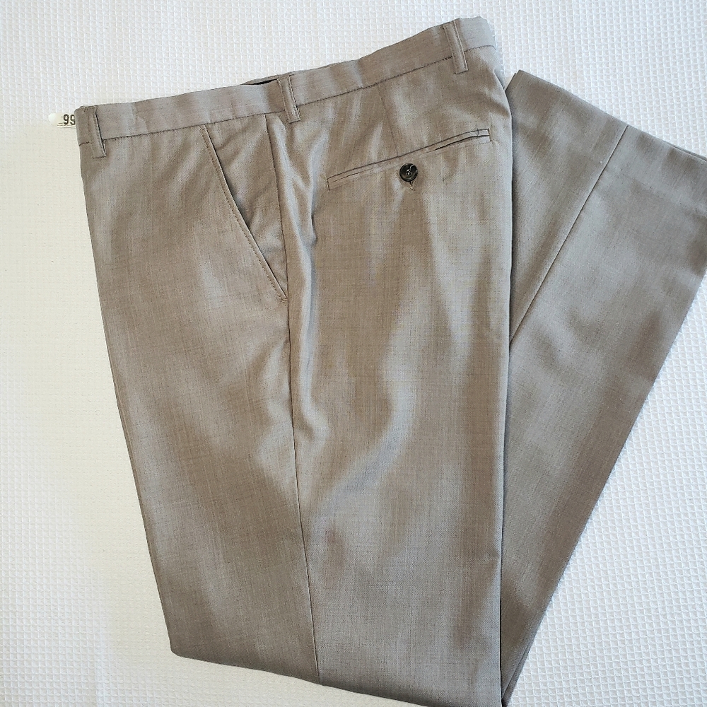J. Lindberg Men's 36US (52 EUR) 100% Wool Taupe Slim Fit Dress Pant